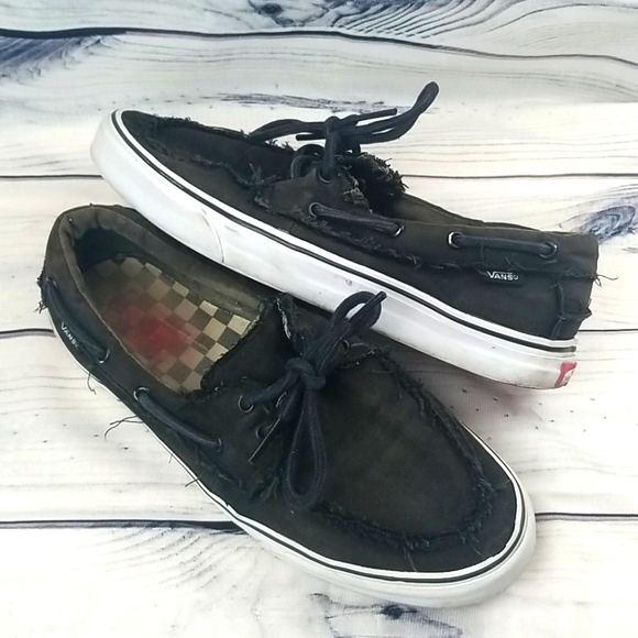 vans black boat shoes